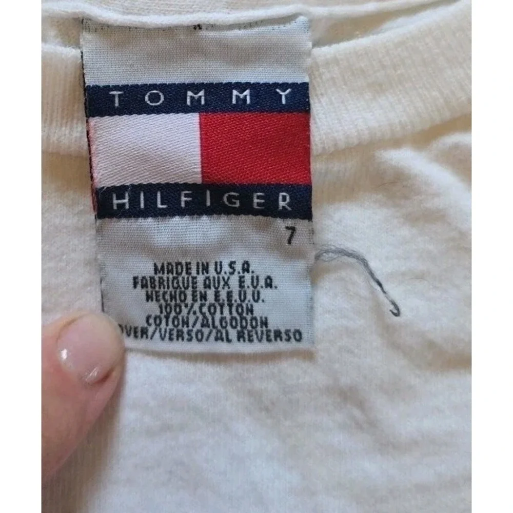 vintage tommy hilfiger White t-shirt youth kids size 7 00s made in USA Basketbal